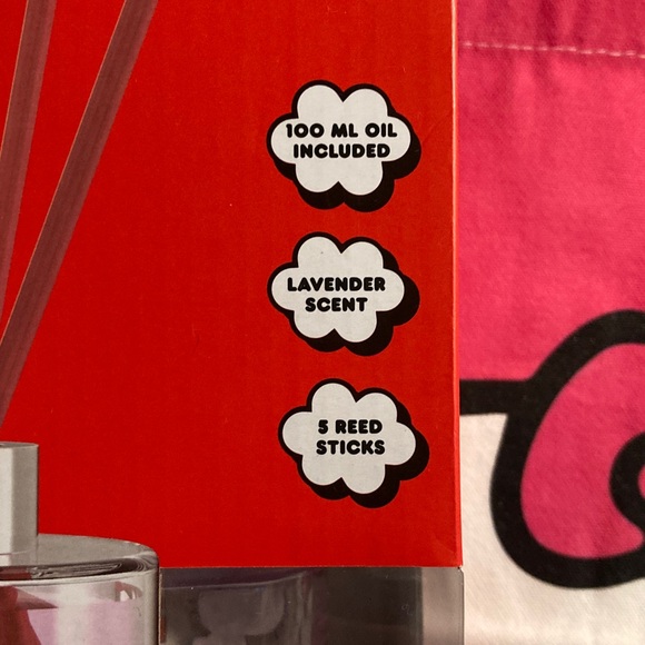 Hello Kitty Reed Diffuser + Tote Set - Picture 2 of 5